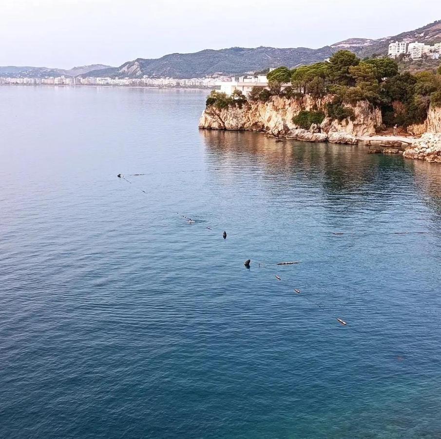 Villa Amos At Aquamarine Residence Vlorë 外观 照片