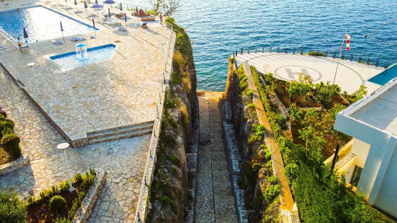 Villa Amos At Aquamarine Residence Vlorë 外观 照片