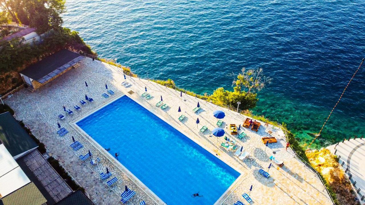 Villa Amos At Aquamarine Residence Vlorë 外观 照片
