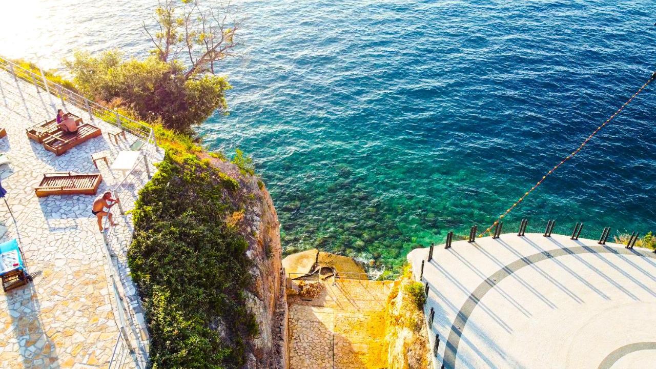 Villa Amos At Aquamarine Residence Vlorë 外观 照片