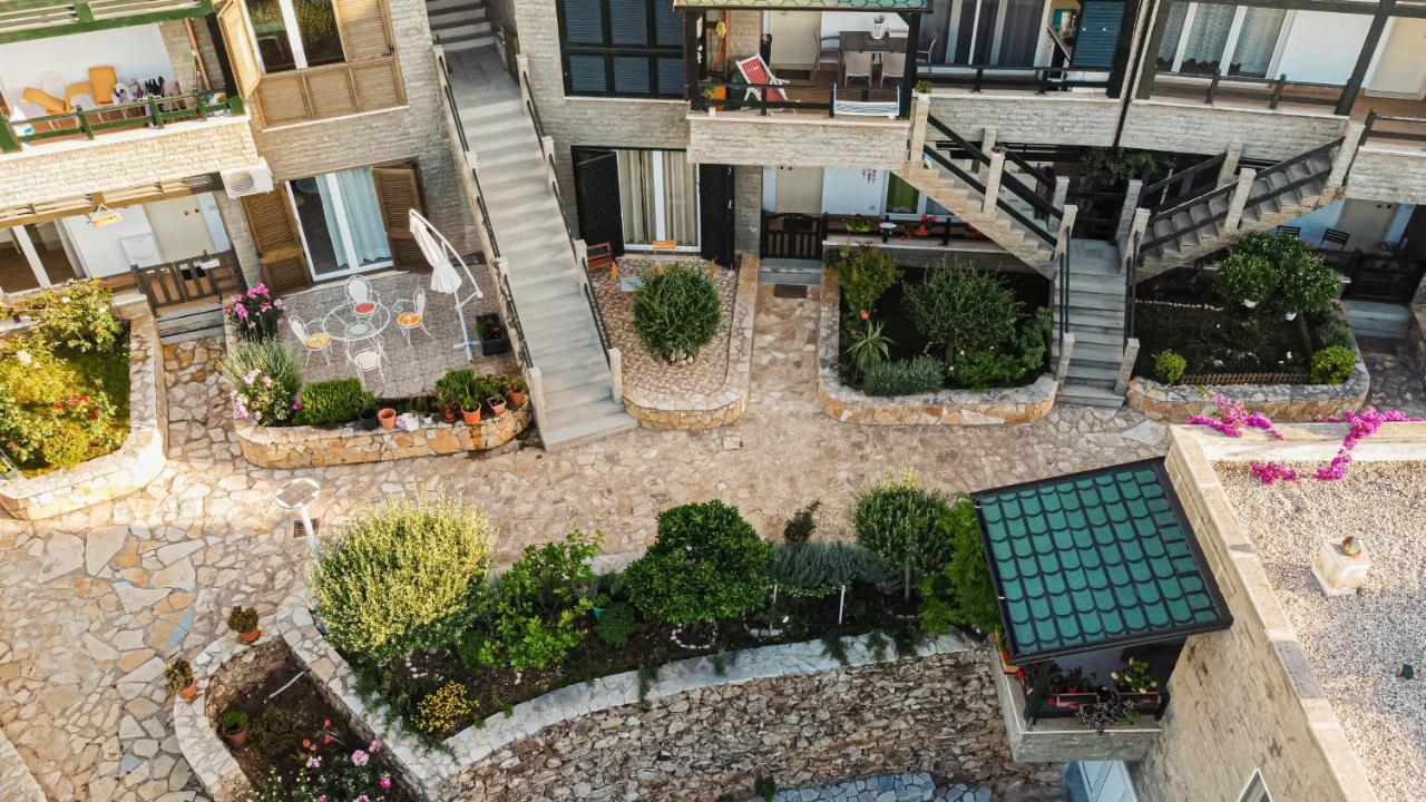 Villa Amos At Aquamarine Residence Vlorë 外观 照片