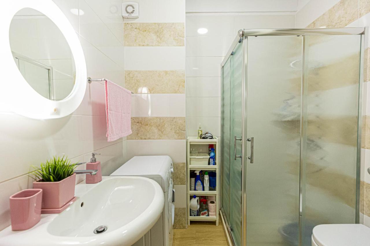 Villa Amos At Aquamarine Residence Vlorë 外观 照片