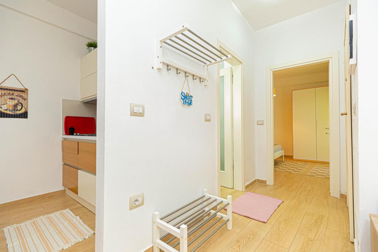 Villa Amos At Aquamarine Residence Vlorë 外观 照片