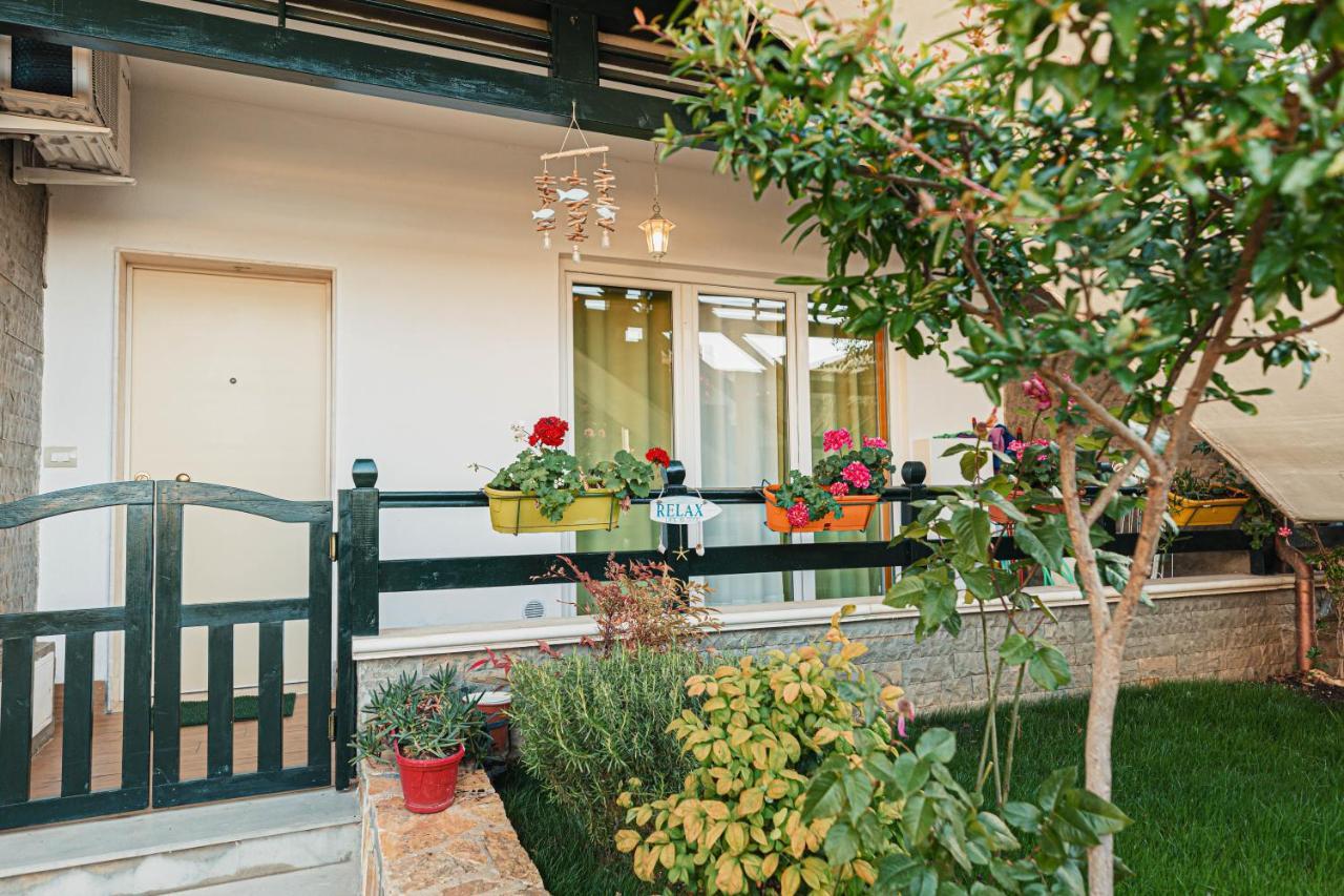 Villa Amos At Aquamarine Residence Vlorë 外观 照片